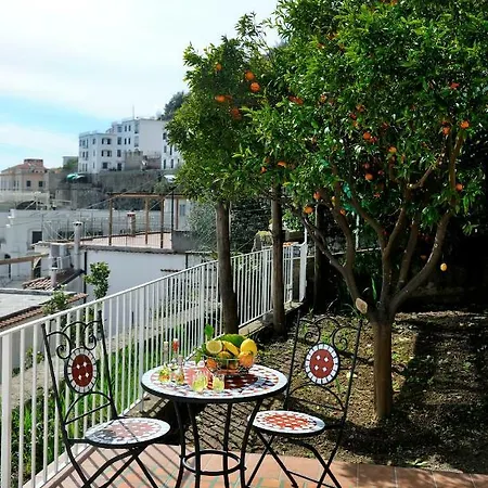 Chez Amelie Amalfi